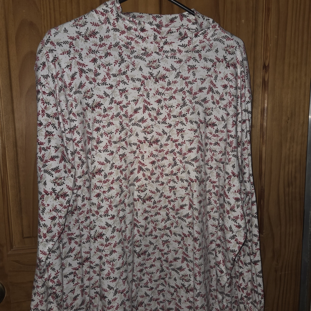 Bobbie Brooks Multicolor Floral Top